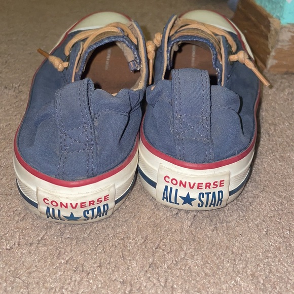 Converse shoes - Picture 3 of 4